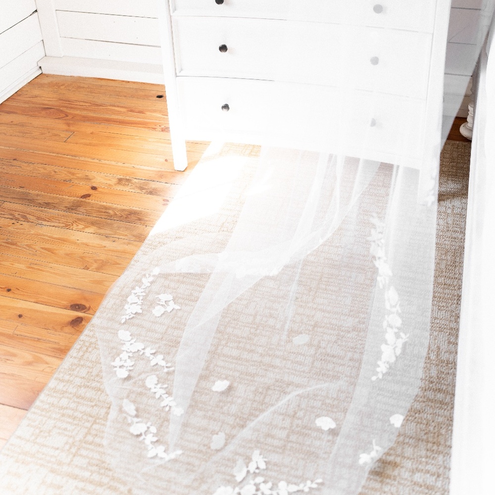 Grace Loves Lace Pierlot Veil